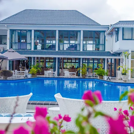 Muri Beach Club Hotel-3